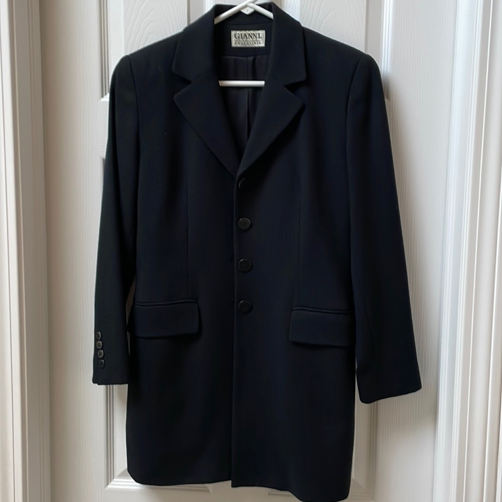 Gianni petite black jacket/coat